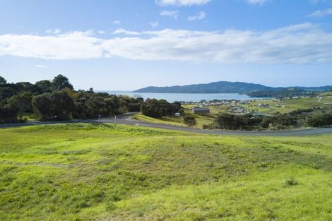 Photo of property in 2 Pekama Drive, Cable Bay, 0420