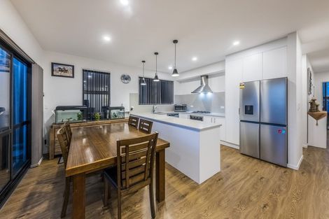 Photo of property in 58 Te Aparangi Road, Papakura, 2110