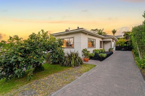 Photo of property in 11 Himikera Avenue, Avondale, Auckland, 1026