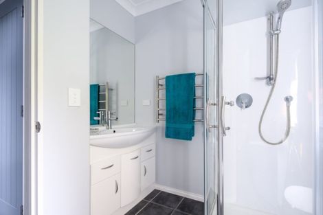 Photo of property in 5 Fantail Heights, Picton, 7220