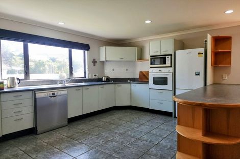 Photo of property in 3 Gybe Place, Whitby, Porirua, 5024
