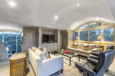 Photo of property in 2 Puriri Place, Sandspit, Warkworth, 0982