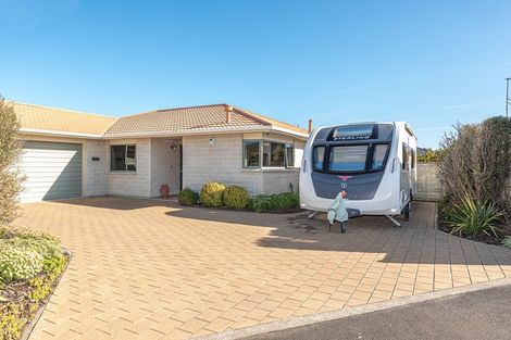 Photo of property in 6 Kelsi Street, Tawhero, Whanganui, 4501