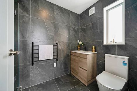 Photo of property in 240a Whitney Street, Blockhouse Bay, Auckland, 0600