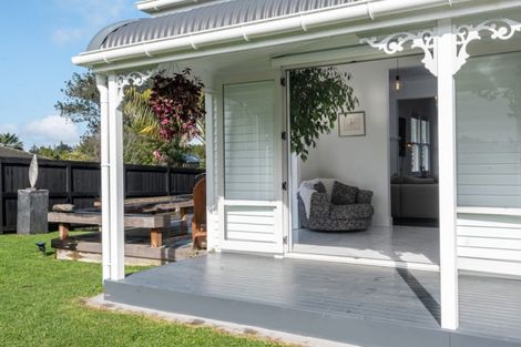 Photo of property in 100 Pukekohe East Road, Pukekohe, 2677