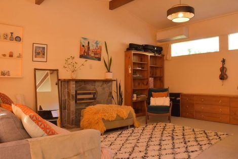 Photo of property in 18 Collier Avenue, Karori, Wellington, 6012