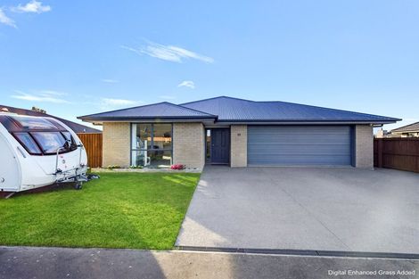 Photo of property in 12 Lloyds Close, Rolleston, 7614