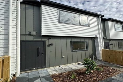 Photo of property in 4/8 Valron Road, Te Atatu South, Auckland, 0602