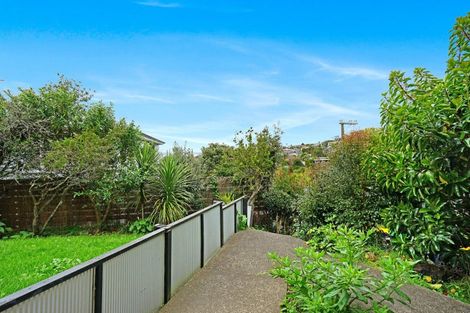 Photo of property in 69 Aberdeen Road, Castor Bay, Auckland, 0620