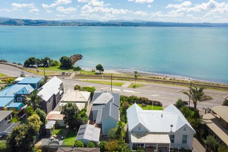 Photo of property in 5 Breakwater Road, Bluff Hill, Napier, 4110