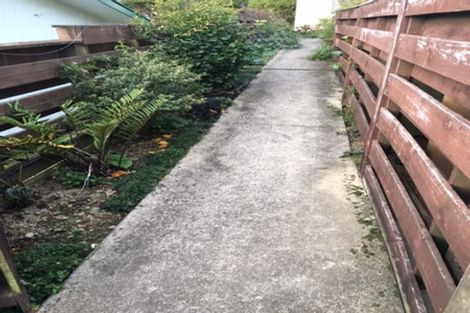 Photo of property in 46a Baylands Drive, Newlands, Wellington, 6037