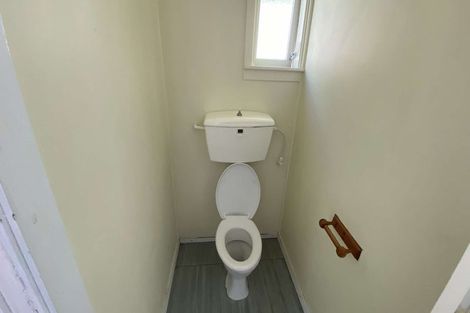 Photo of property in 33 Nottingham Street, Karori, Wellington, 6012