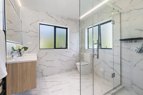 Photo of property in 46a Beulah Avenue, Rothesay Bay, Auckland, 0630