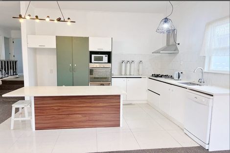 Photo of property in 164 Coronation Road, Hillcrest, Auckland, 0627