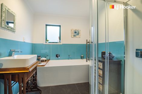 Photo of property in 236 Waipori Falls Road, Berwick, Outram, 9073