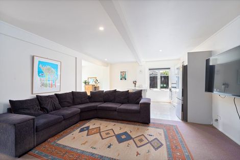 Photo of property in 9 Koromiko Street, New Lynn, Auckland, 0600