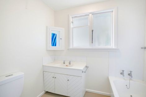 Photo of property in 19 Watson Street, Akaroa, 7520