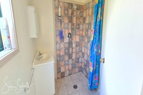 Photo of property in 105 Gorge Road, Maungaturoto, 0520