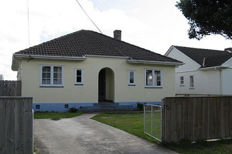 Photo of property in 53 Bell Road, Waiwhetu, Lower Hutt, 5010