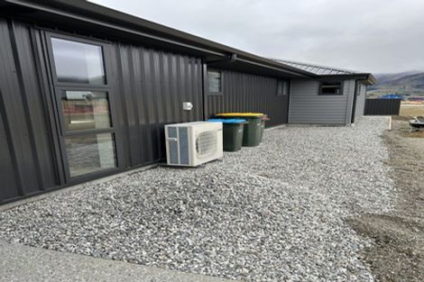 Photo of property in 13 Dunn Street, Lake Hawea, 9382