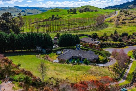 Photo of property in 90 Dalmore Way, Acacia Bay, Taupo, 3385