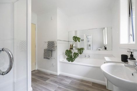 Photo of property in 86 Hocken Street, Kenmure, Dunedin, 9011