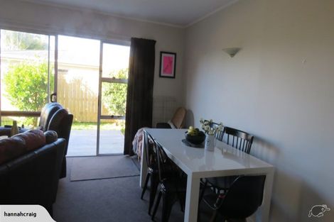 Photo of property in 2/18 Koromiko Street, New Lynn, Auckland, 0600