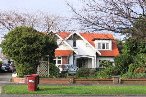 Photo of property in 60 Argyle Avenue, Takaro, Palmerston North, 4410