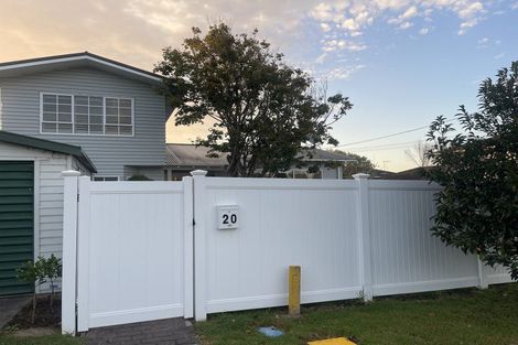 Photo of property in 1/20 Gordon Avenue, Milford, Auckland, 0620