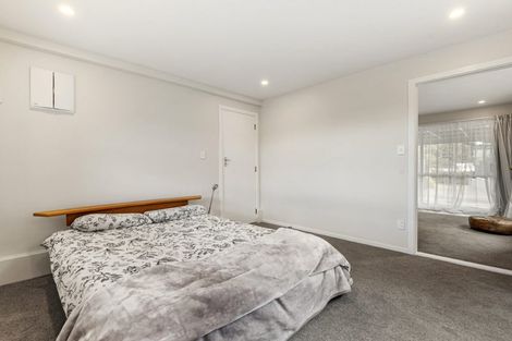 Photo of property in 4 Range Road, Swanson, Auckland, 0816