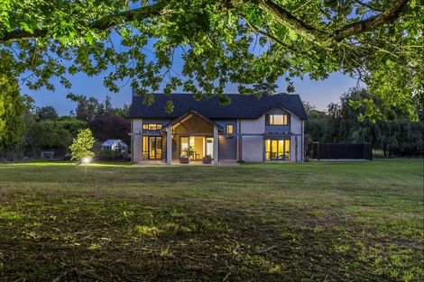 Photo of property in 7 Whangaparaoa Road, Red Beach, 0932