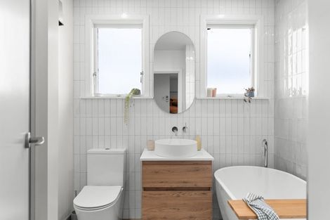 Photo of property in 21 Woodstock Place, Russley, Christchurch, 8042