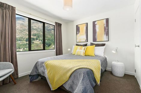 Photo of property in 2/4 Redfern Terrace, Arthurs Point, Queenstown, 9371