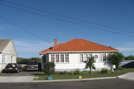 Photo of property in 64 Peat Place, Whanganui, 4500