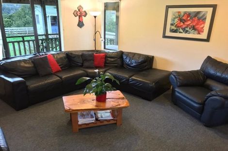 Photo of property in 690 Haruru Road, Kaukapakapa, 0873