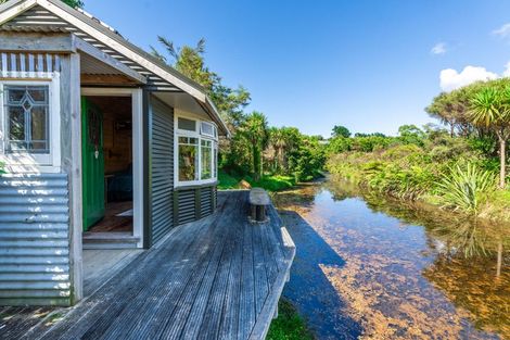 Photo of property in 67 Te Ahu Road, Pukekawa, 2696