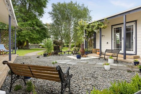 Photo of property in 579 Swamp Road, Puketapu, Napier, 4183