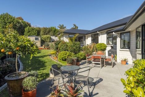 Photo of property in 26 Broadwater Close, Pyes Pa, Tauranga, 3112