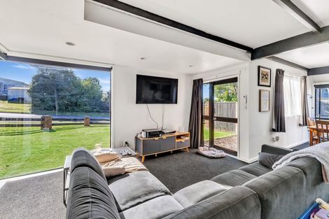 Photo of property in 44 Park Lane, Waitara, 4320