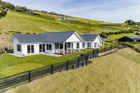 Photo of property in 5 Te Roera Drive, Taradale, Napier, 4112