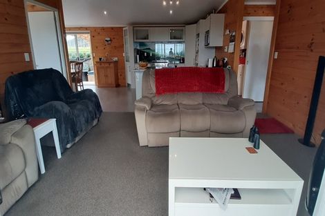 Photo of property in 220 Kerr Road, Parua Bay, Onerahi, 0192