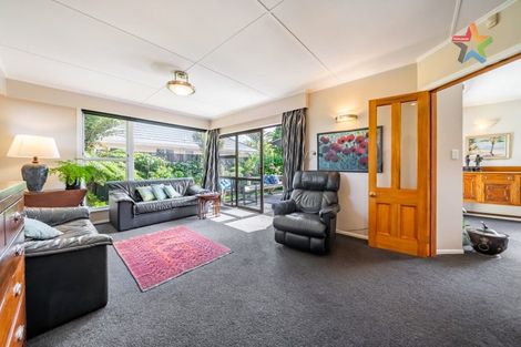 Photo of property in 28a Whites Line West, Woburn, Lower Hutt, 5010
