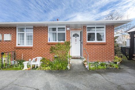 Photo of property in 2/15 Clouston Park Road, Ebdentown, Upper Hutt, 5018