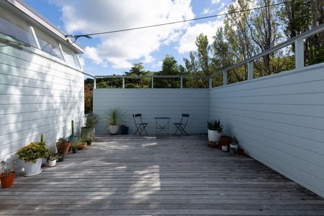 Photo of property in 8 Christina Grove, Normandale, Lower Hutt, 5010