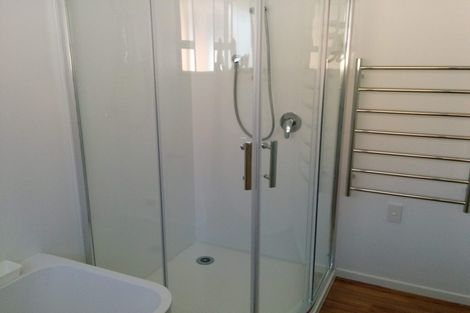 Photo of property in 14 Wairoa Road, Narrow Neck, Auckland, 0624