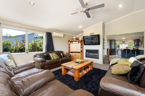 Photo of property in 15 Parnwell Place, Ohauiti, Tauranga, 3112