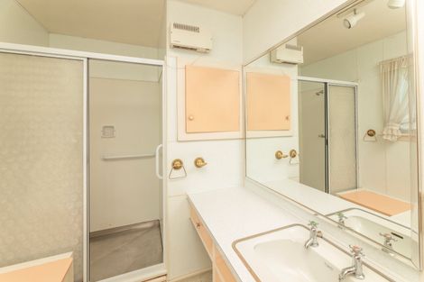 Photo of property in 49 Maidstone Road, Ilam, Christchurch, 8041