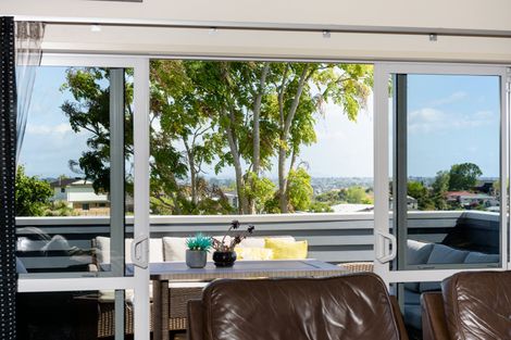 Photo of property in 15 Parnwell Place, Ohauiti, Tauranga, 3112