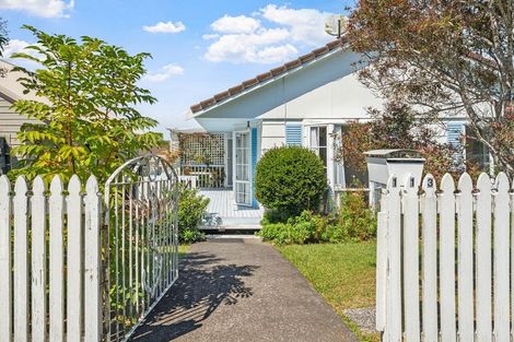 Photo of property in 1/113 Rosario Crescent, Red Beach, 0932