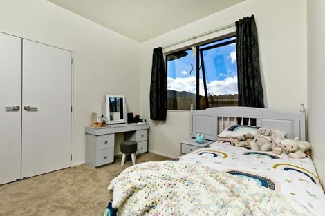 Photo of property in 11 Verdot Close, Kumeu, 0810